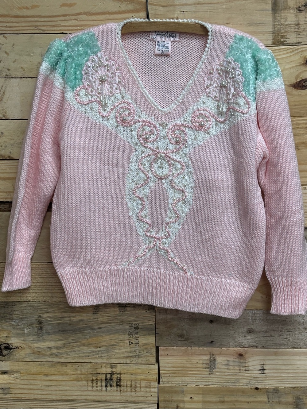 Jaclyn Smith Pink V‑Neck Sweater with Mint Accents
